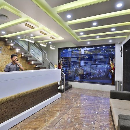 Hotel Pearl Vadodara Exterior photo
