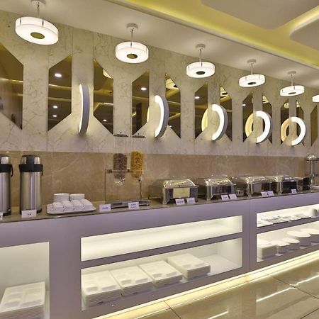 Hotel Pearl Vadodara Exterior photo