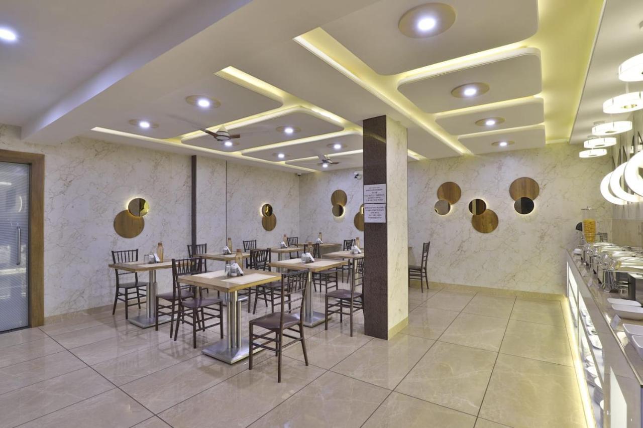 Hotel Pearl Vadodara Exterior photo