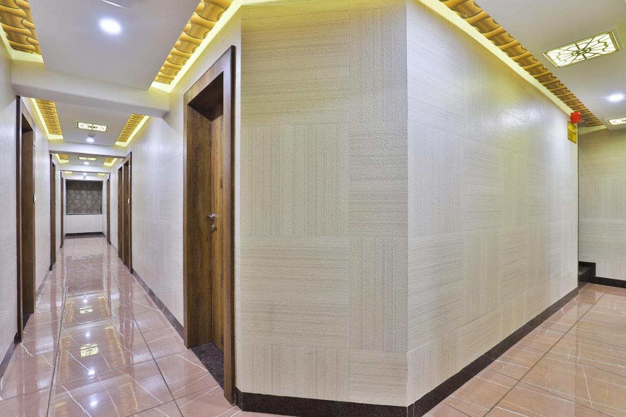 Hotel Pearl Vadodara Exterior photo