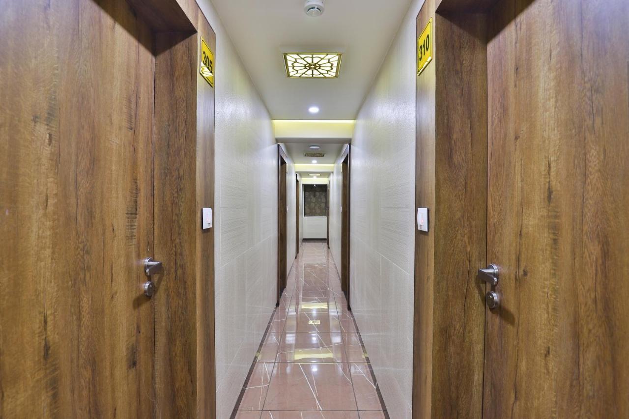 Hotel Pearl Vadodara Exterior photo