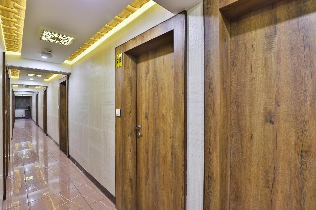 Hotel Pearl Vadodara Exterior photo