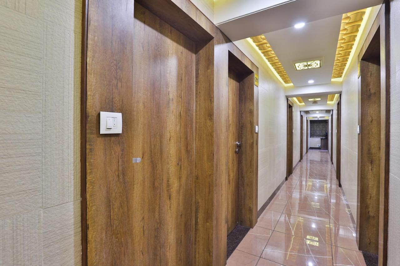Hotel Pearl Vadodara Exterior photo